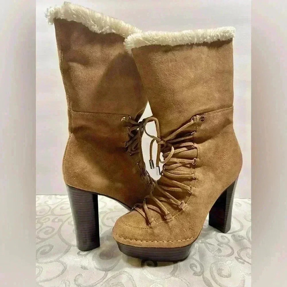 NIB!Calvin Klein Keona suede Wood heel lace up boot size 9 - Picture 1 of 10